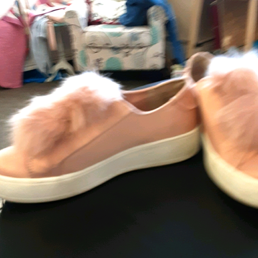 Women's shoes